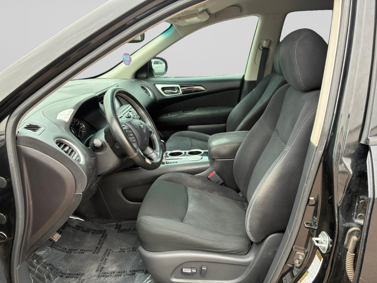 Nissan Pathfinder SV 2WD 2015