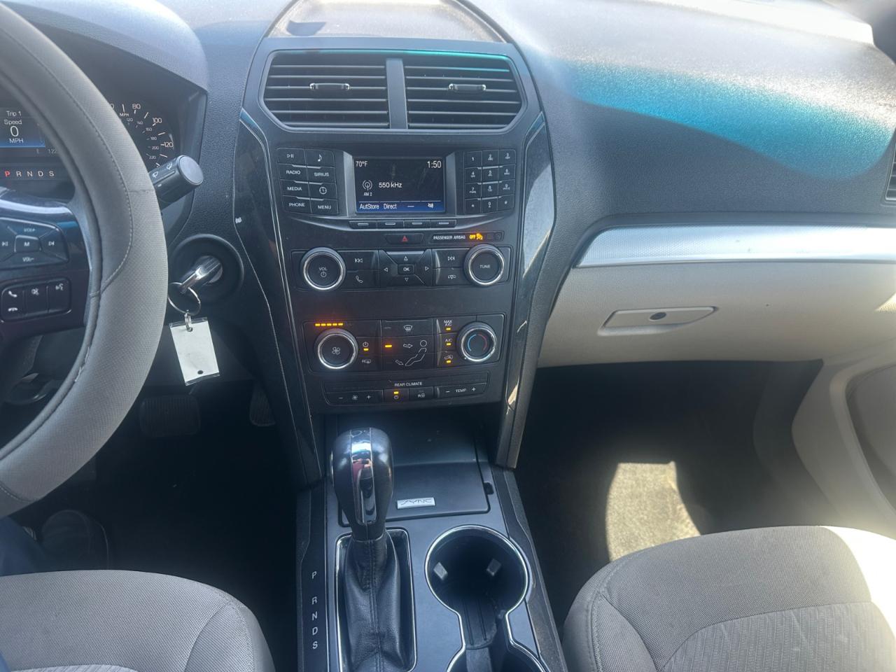 Ford Explorer Base 4WD 2018