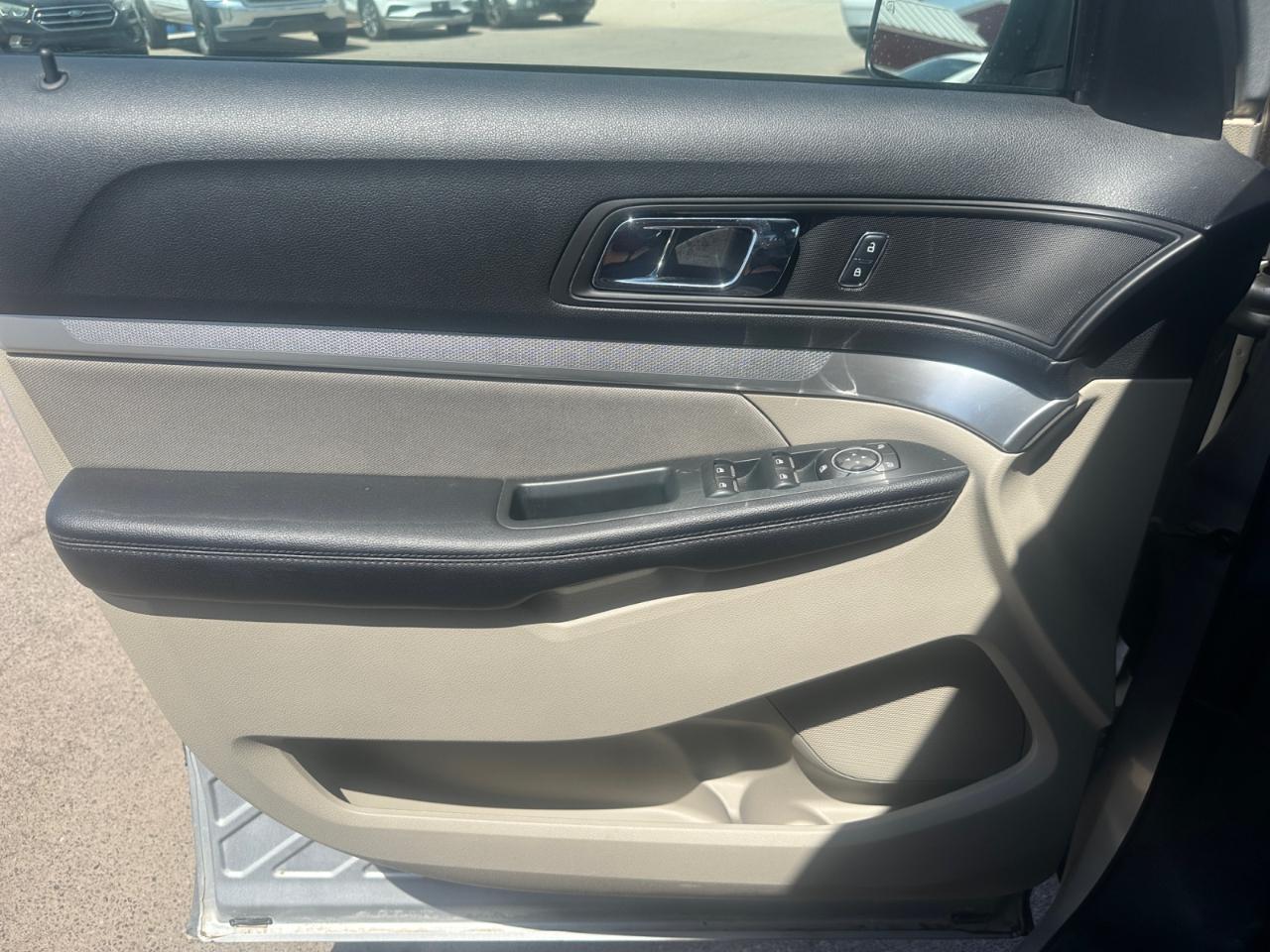 Ford Explorer Base 4WD 2018