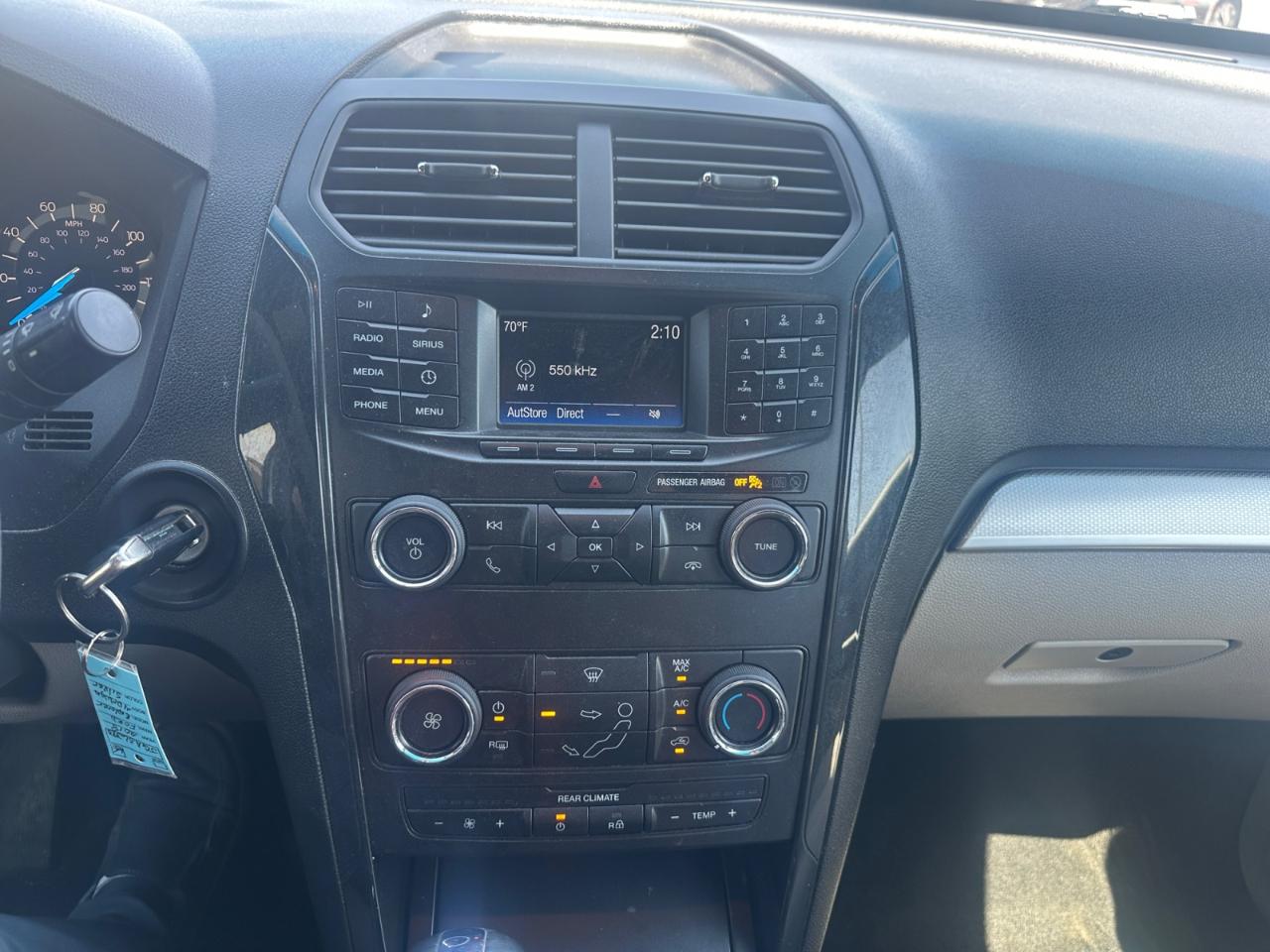Ford Explorer Base 4WD 2018