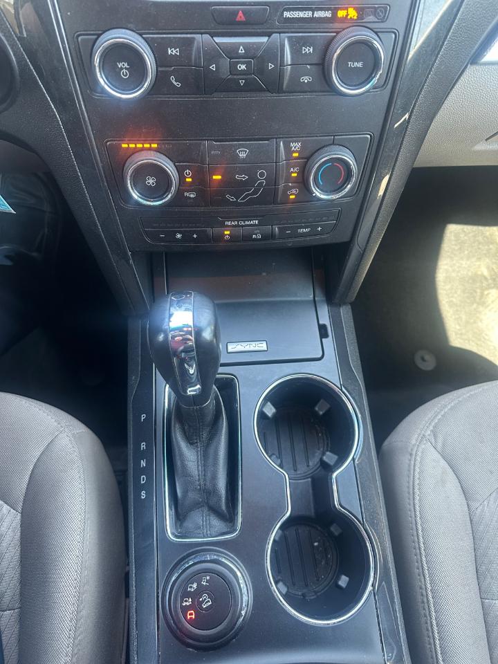 Ford Explorer Base 4WD 2018