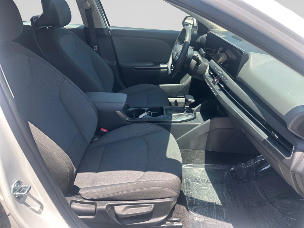 Kia K4 LXS 2025
