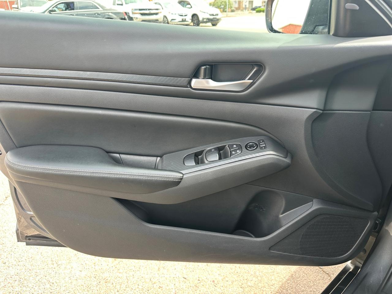 Nissan Altima 2.5 SV 2025
