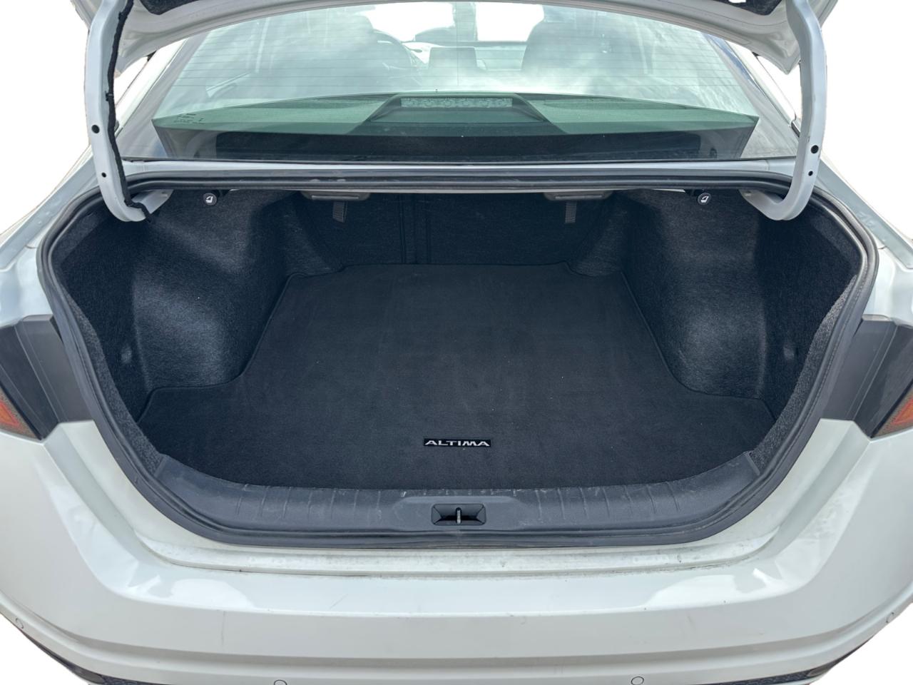 Nissan Altima 2.5 SV 2025