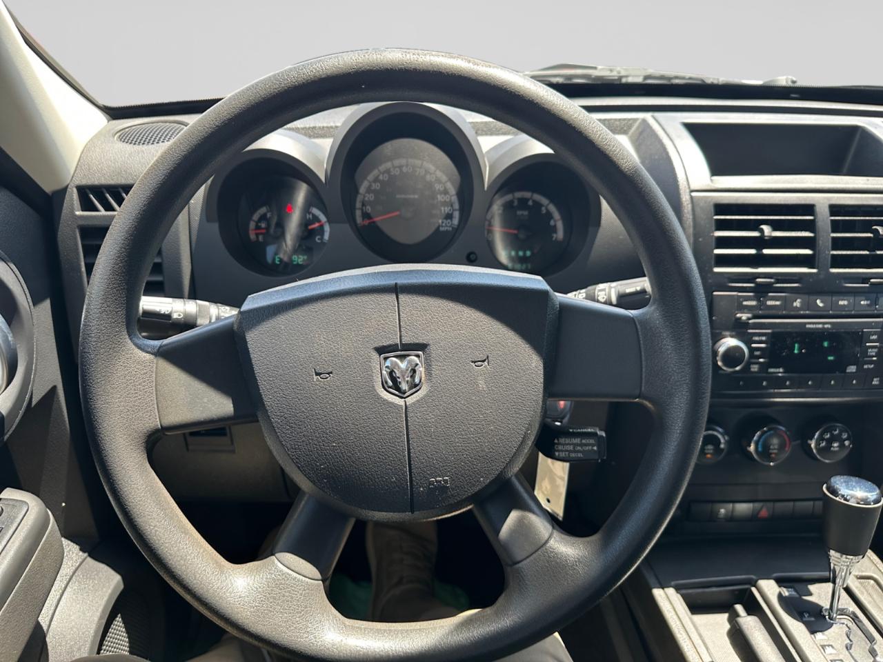 Dodge Nitro Heat 2WD 2011