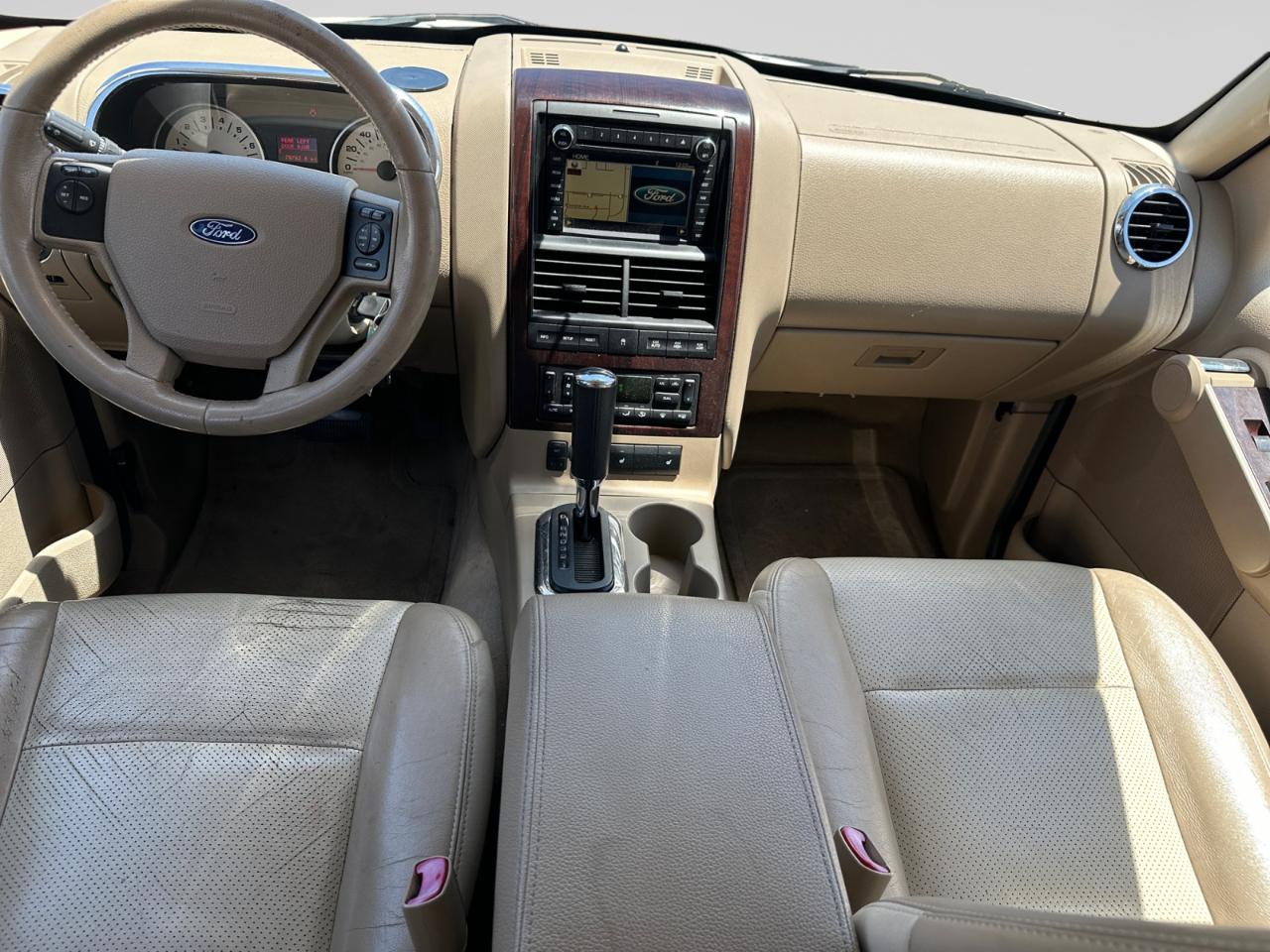 Ford Explorer Limited 4WD 2010