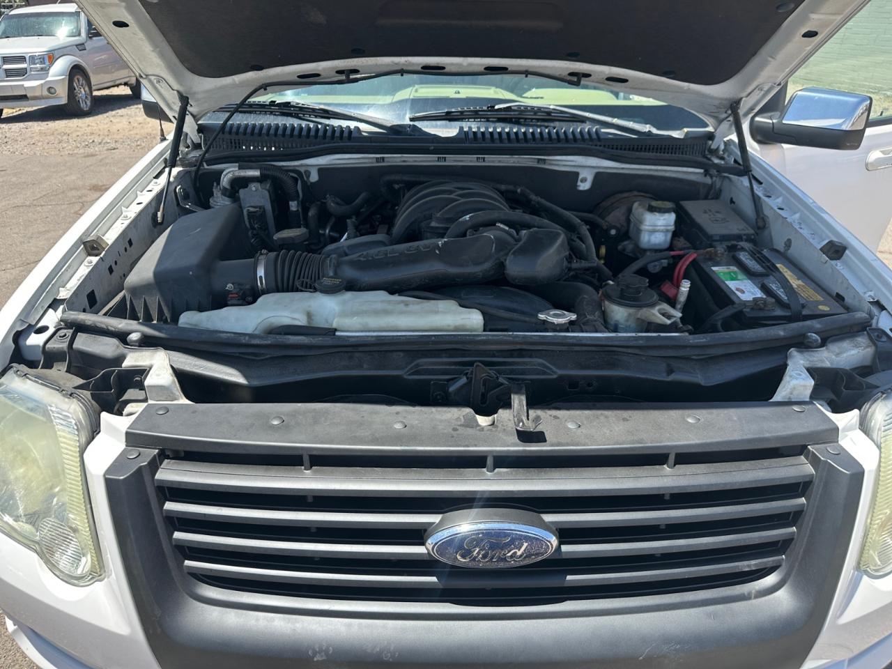 Ford Explorer Limited 4WD 2010