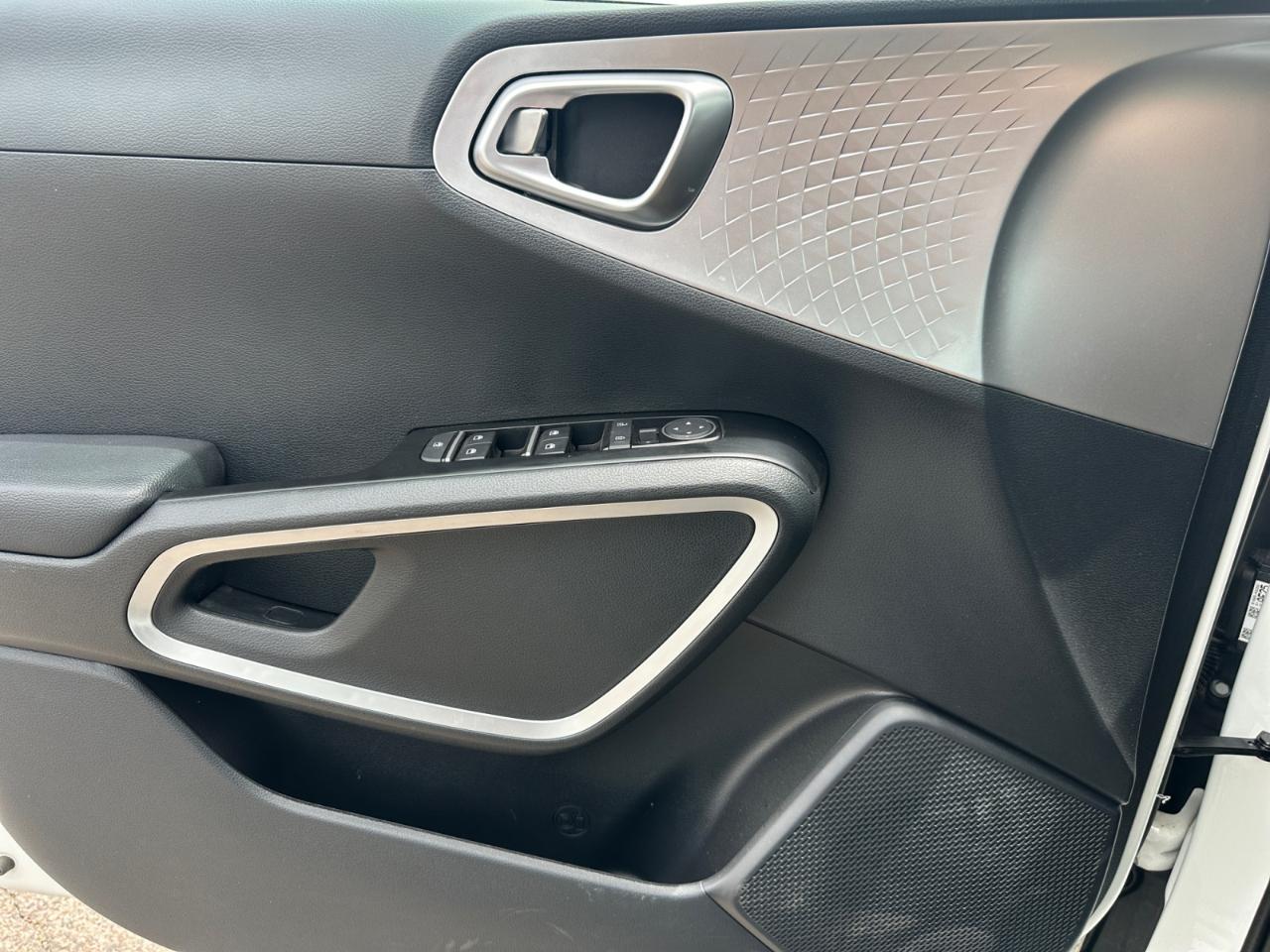 Kia Soul LX 2025