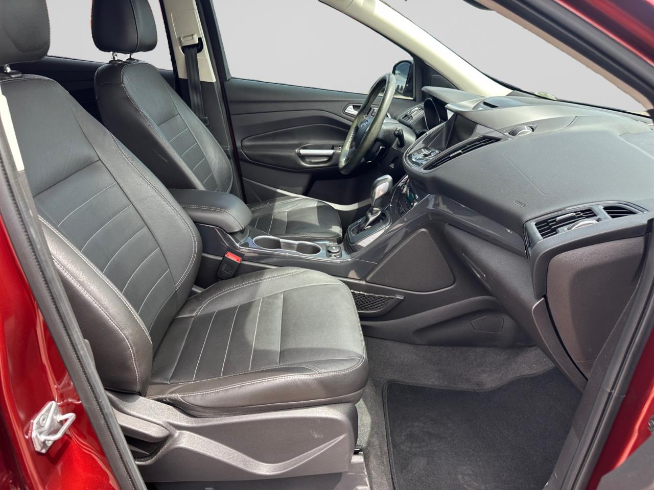 Ford Escape Titanium FWD 2014