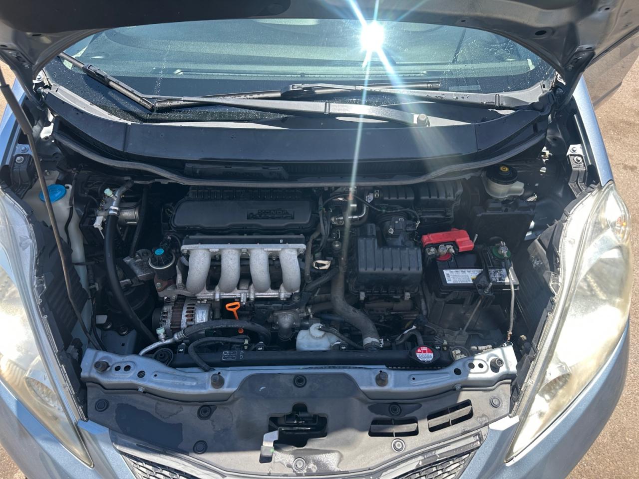 Honda Fit Sport 5-Speed AT 2011