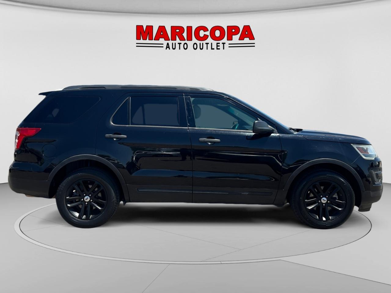 Ford Explorer Base FWD 2016