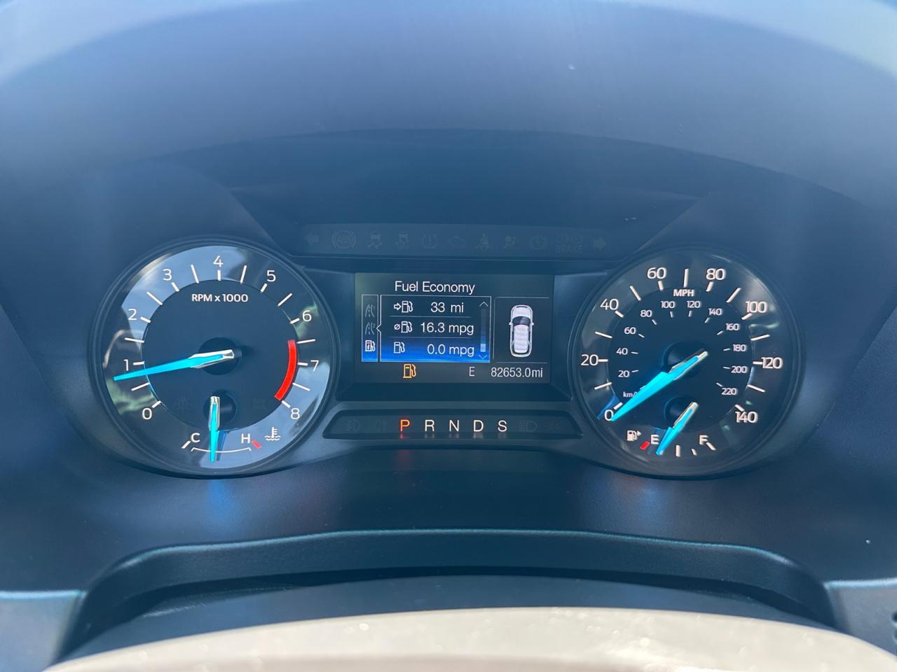 Ford Explorer Base FWD 2016