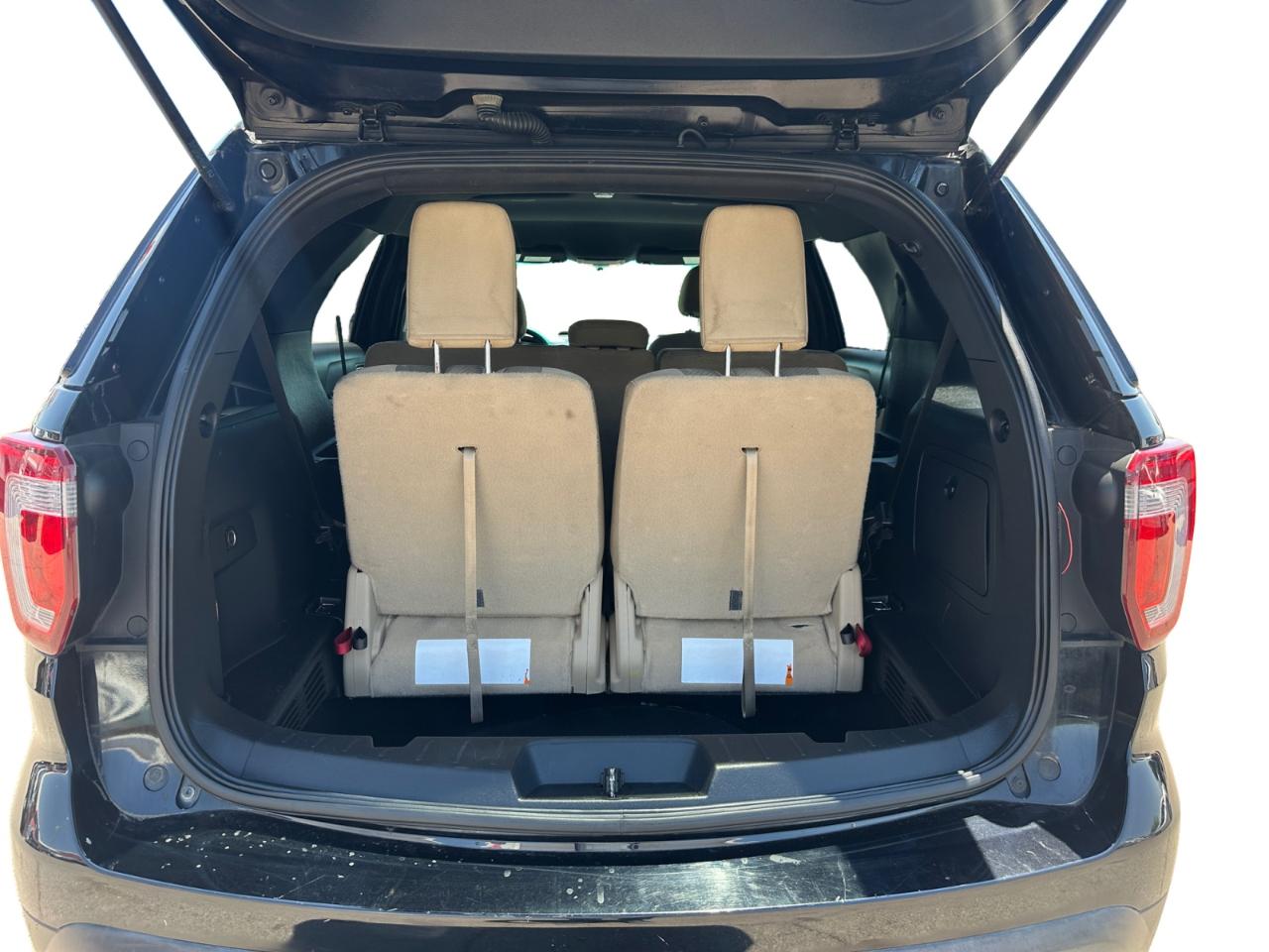 Ford Explorer Base FWD 2016