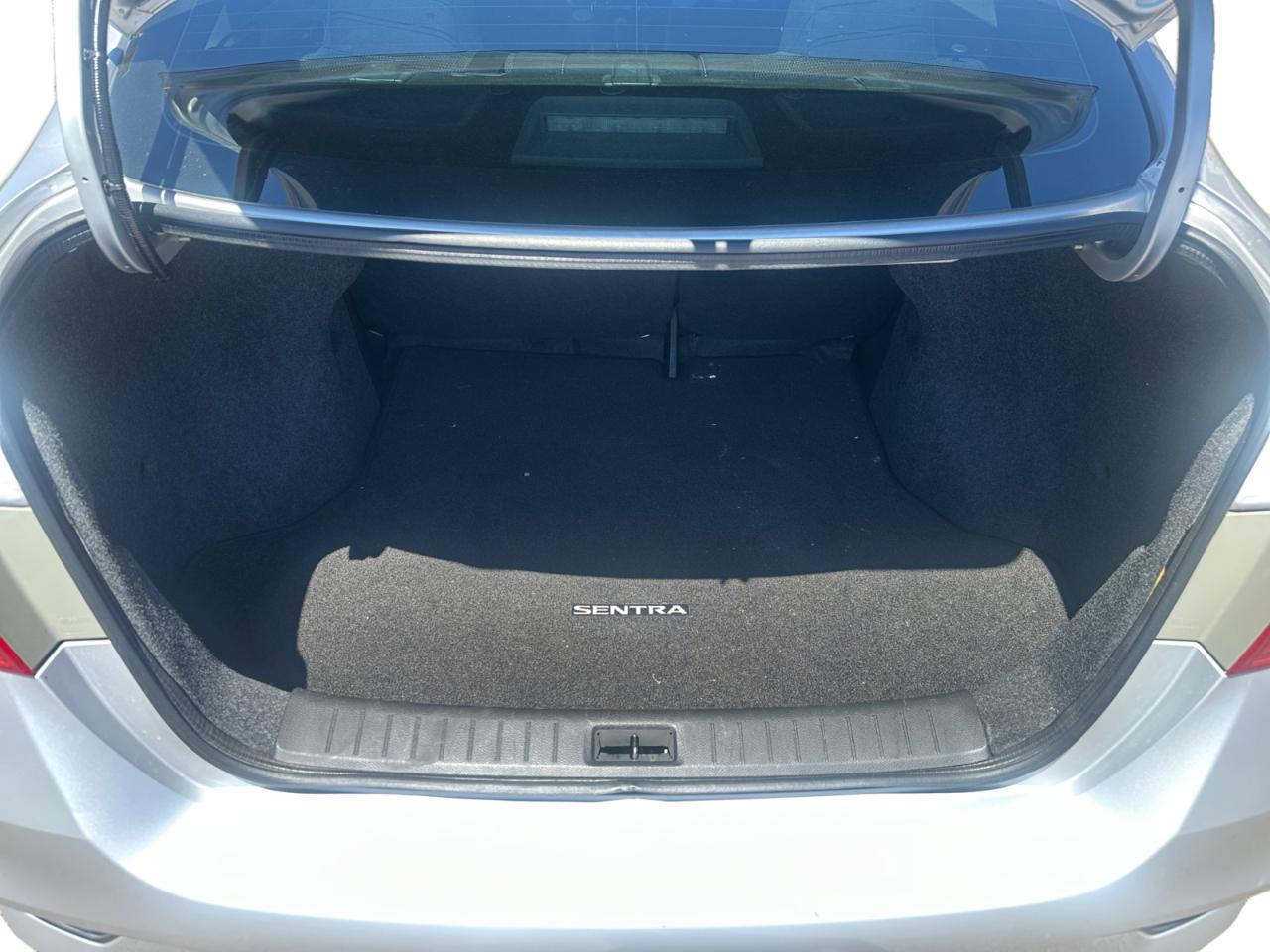 Nissan Sentra S CVT 2017