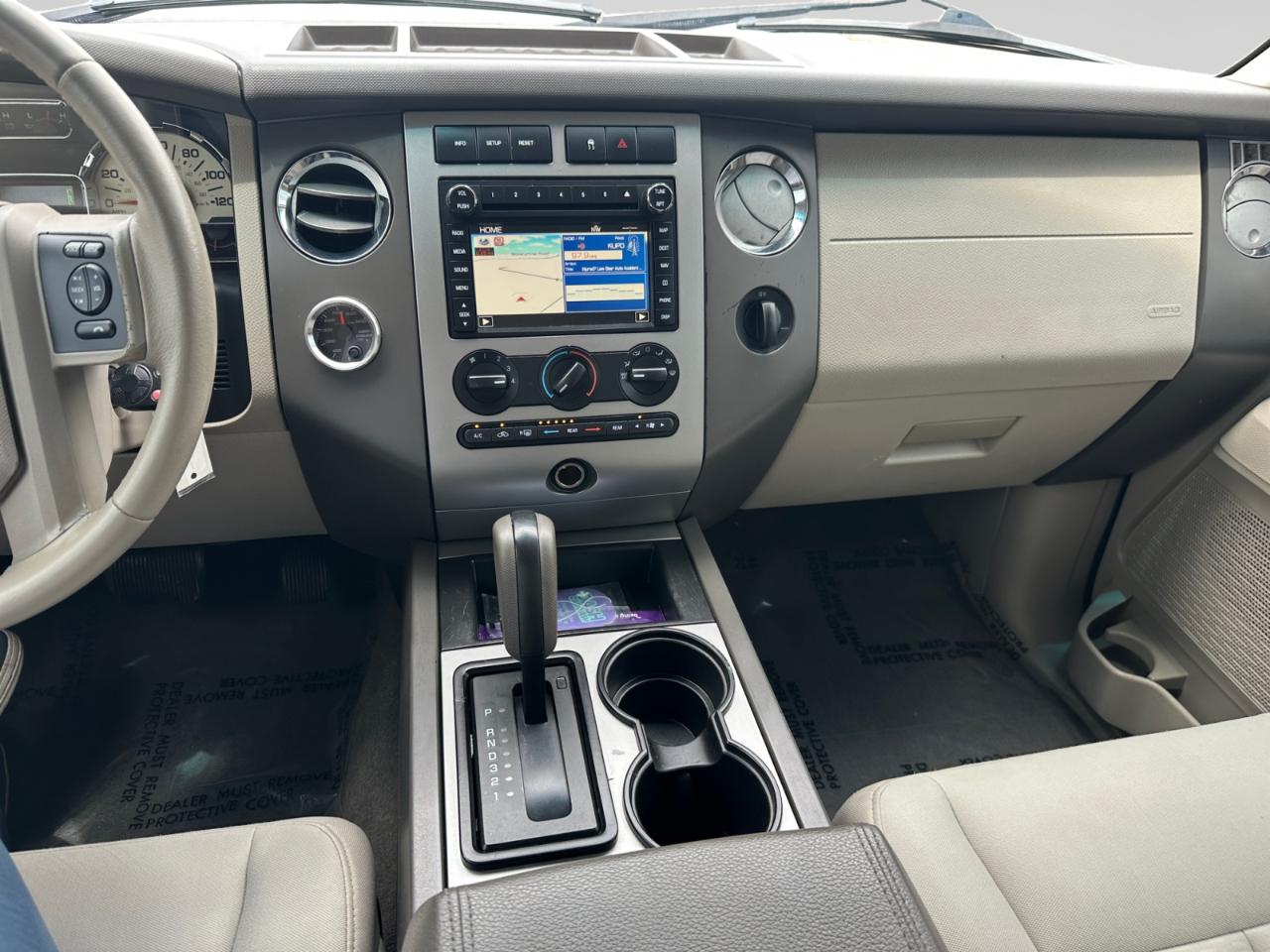 Ford Expedition XLT 2011