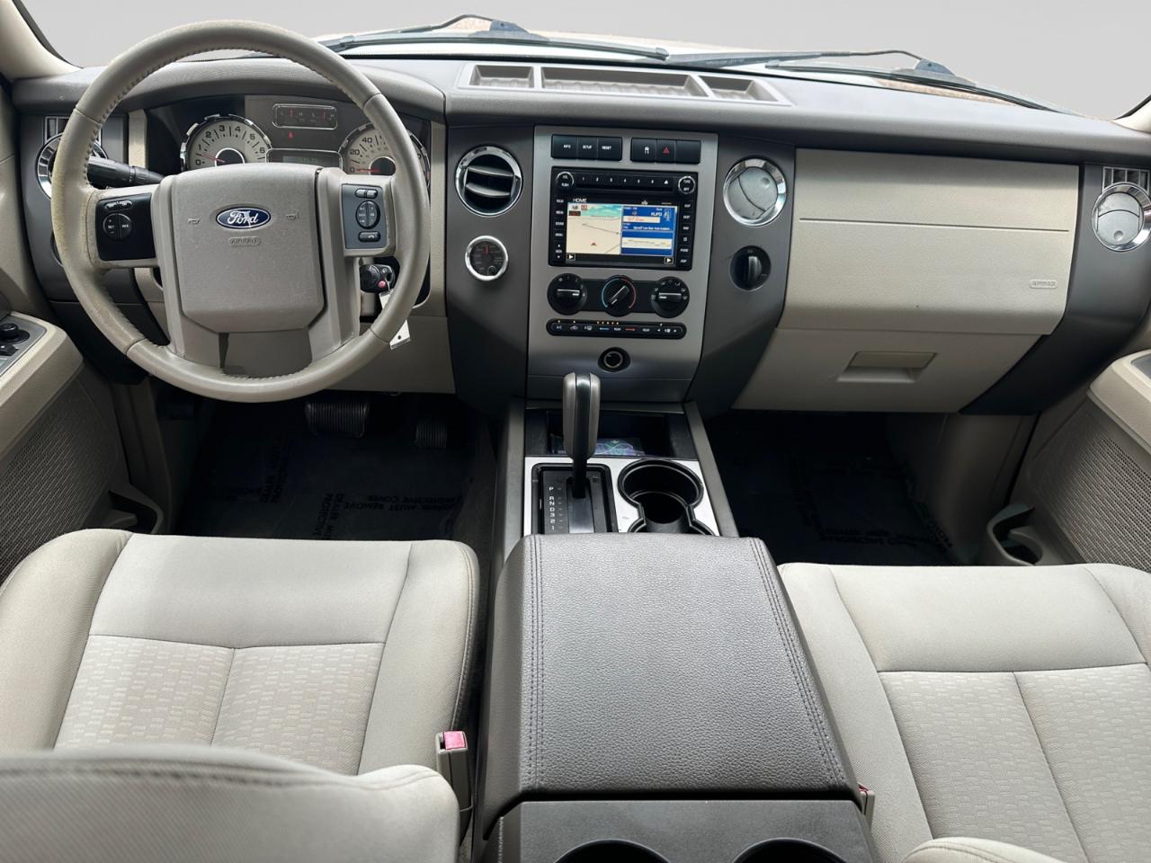 Ford Expedition XLT 2011