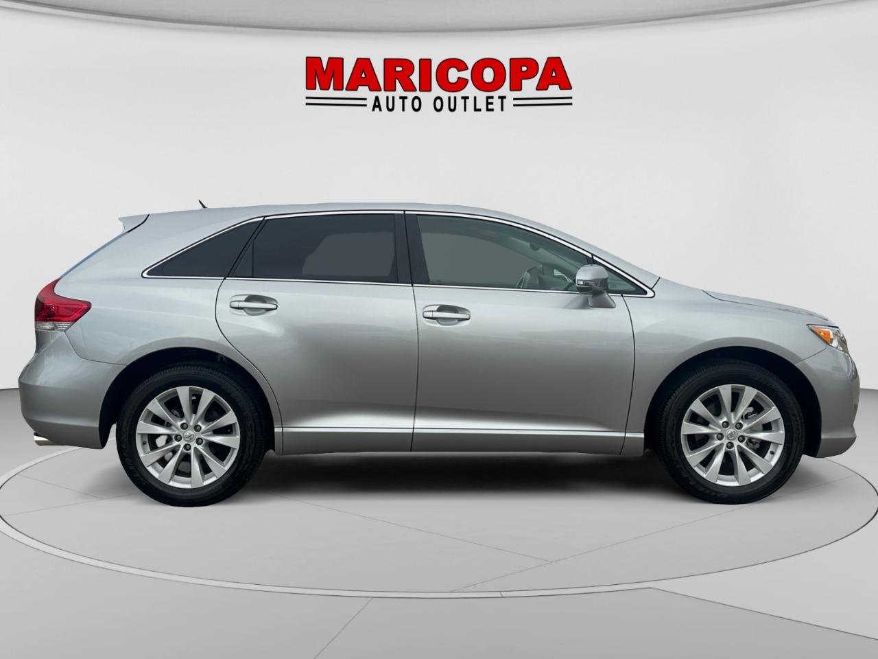 Toyota Venza LE I4 FWD 2015