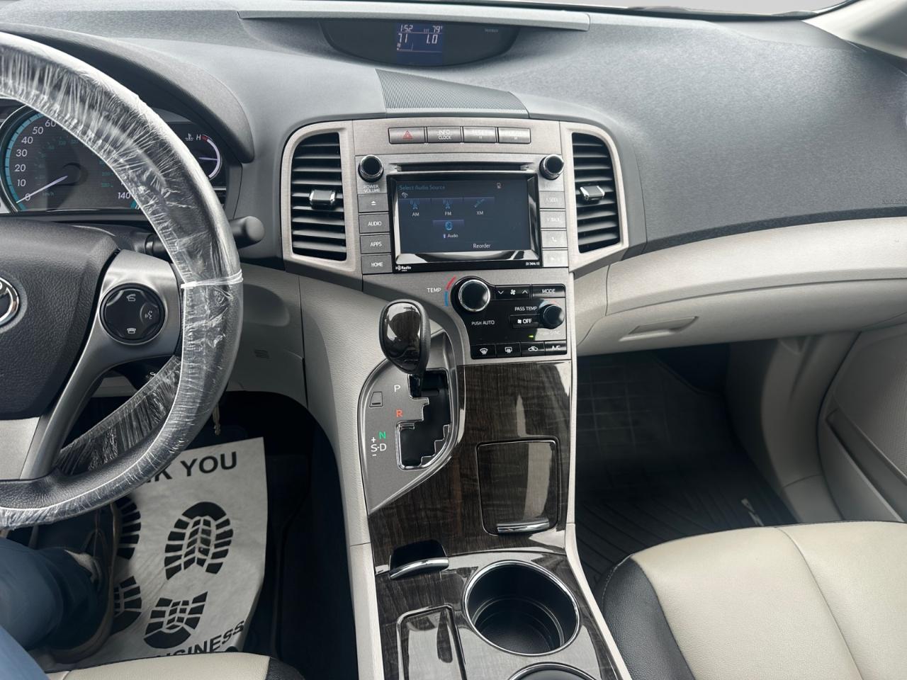Toyota Venza LE I4 FWD 2015