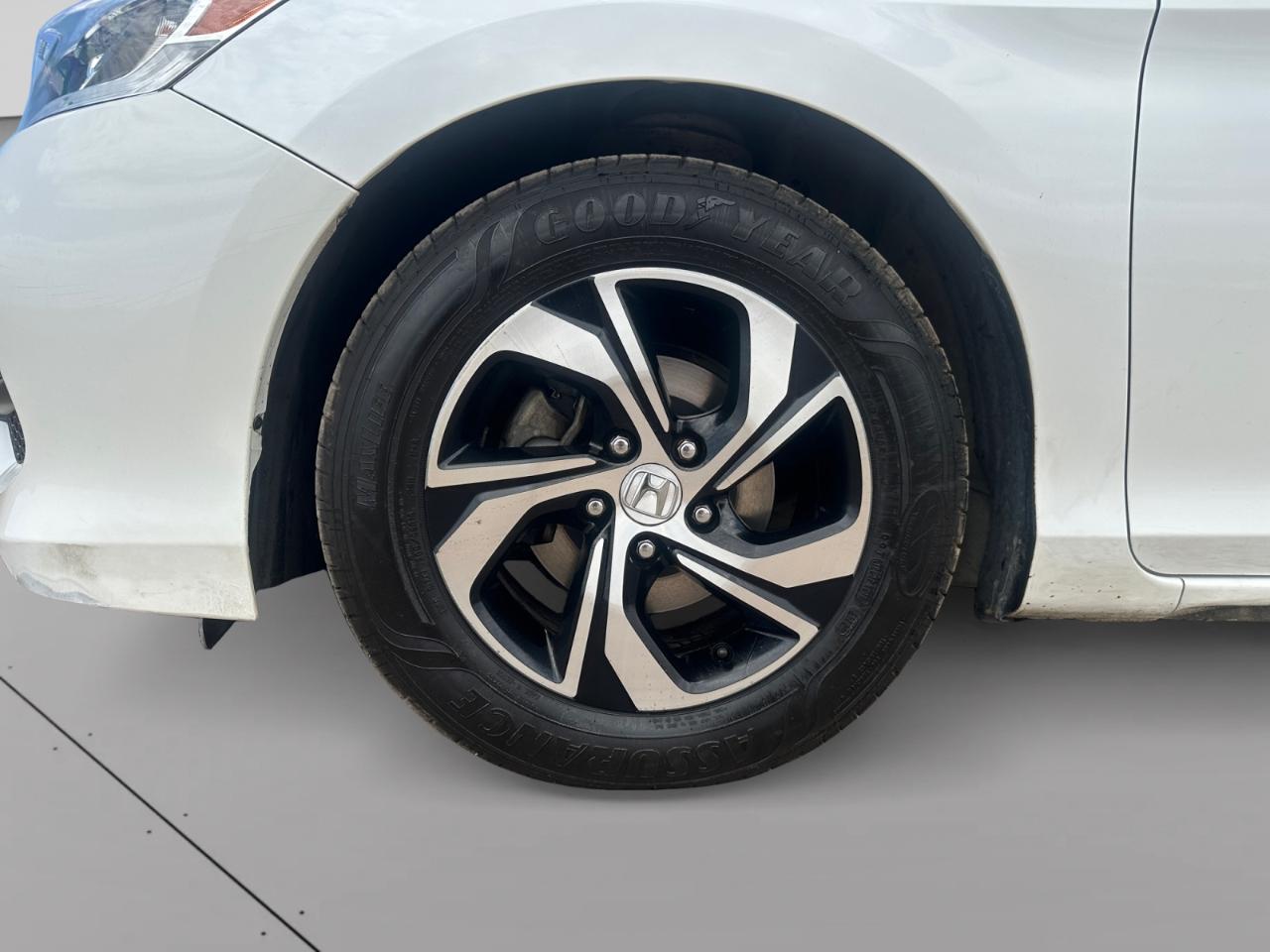 Honda Accord LX Sedan CVT 2017