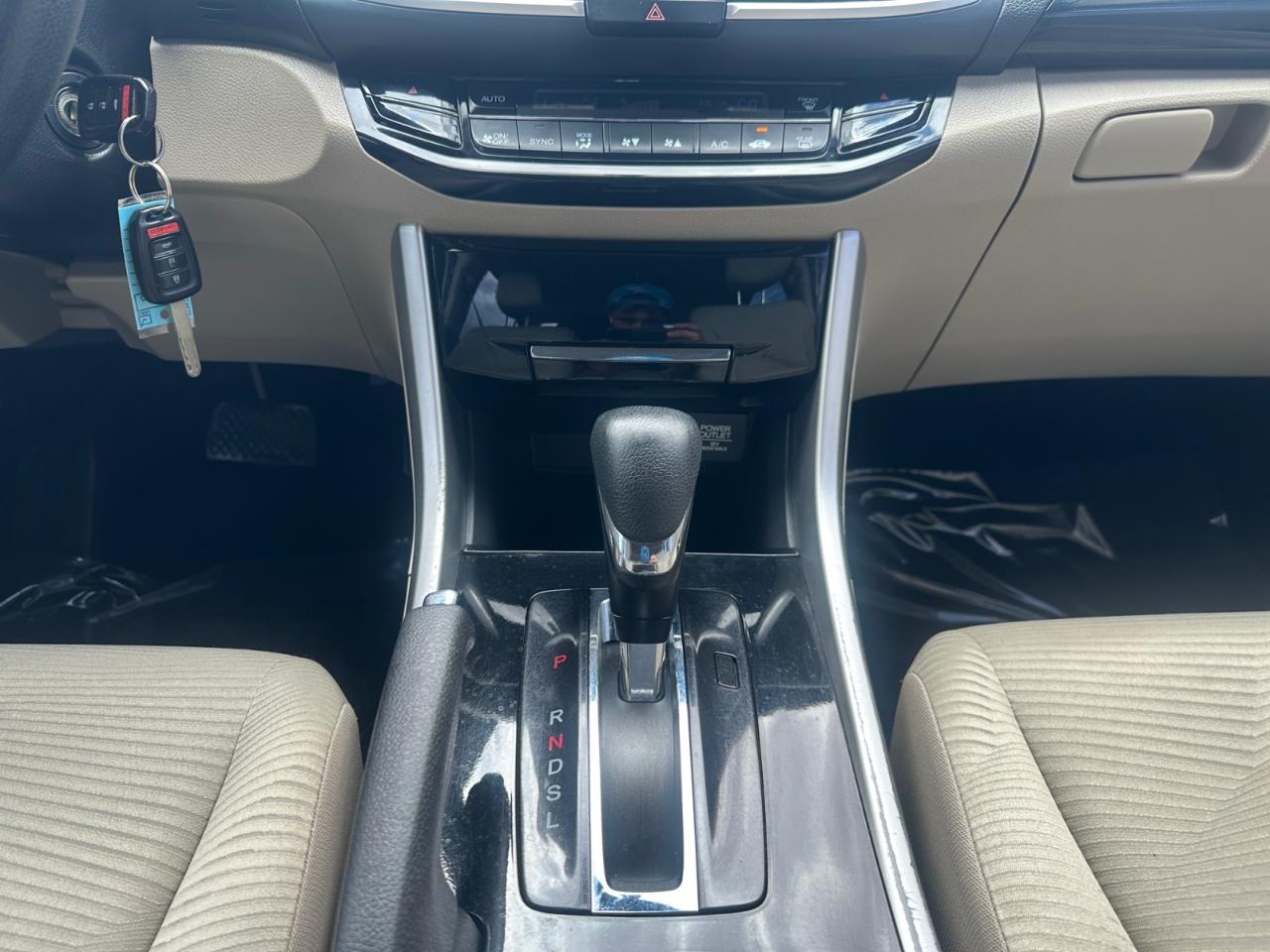 Honda Accord LX Sedan CVT 2017