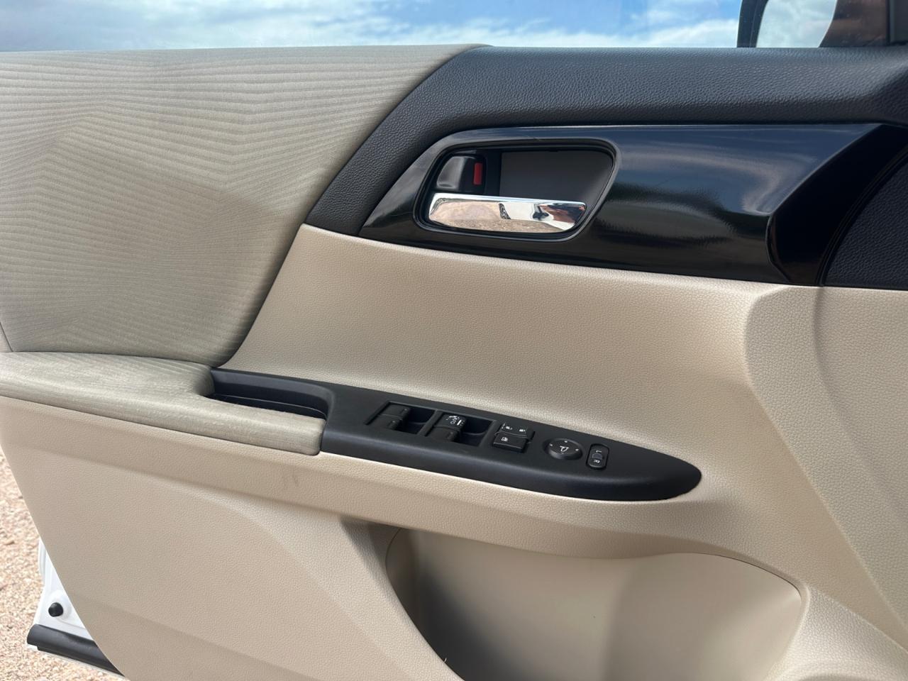 Honda Accord LX Sedan CVT 2017