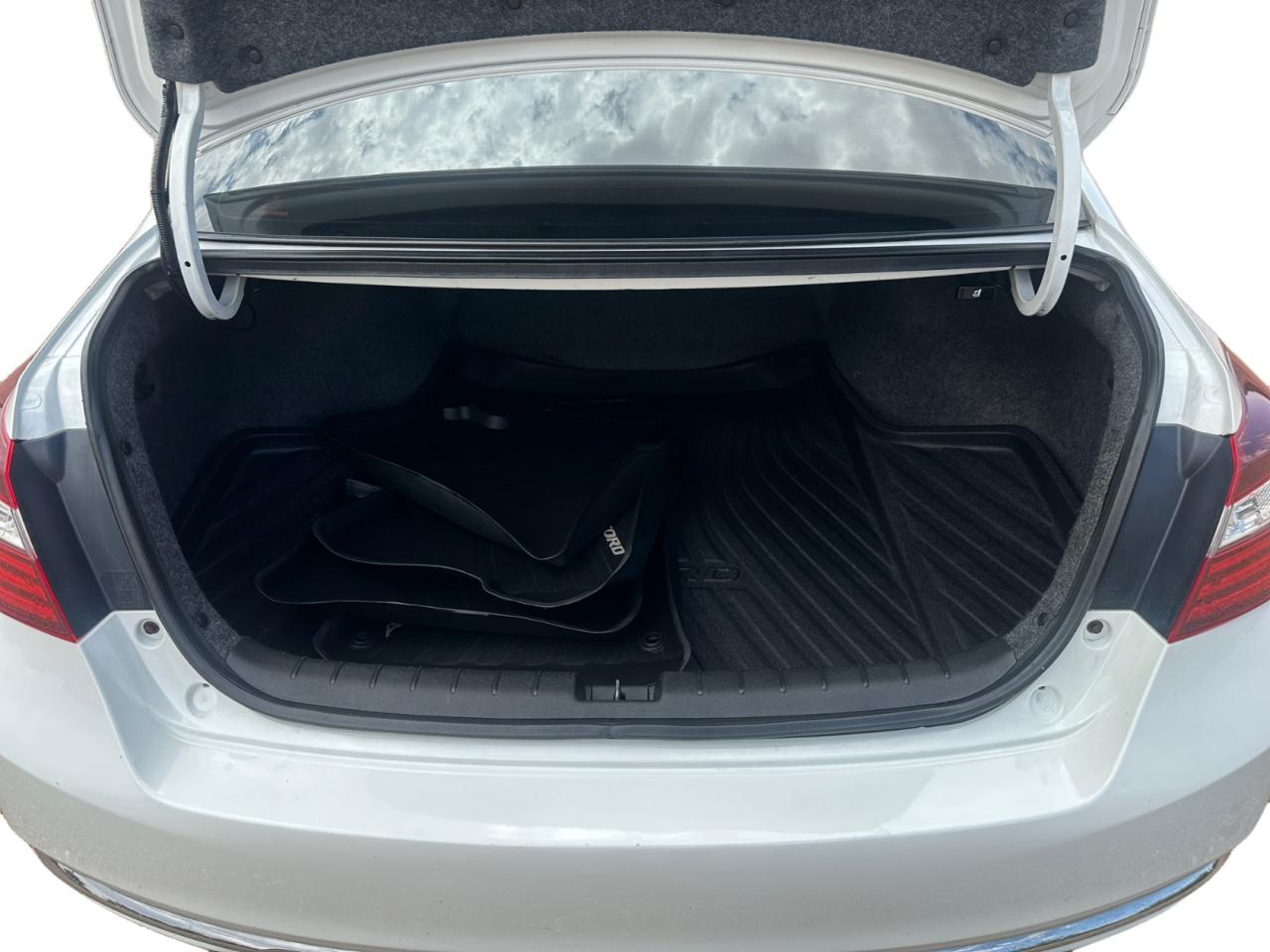 Honda Accord LX Sedan CVT 2017