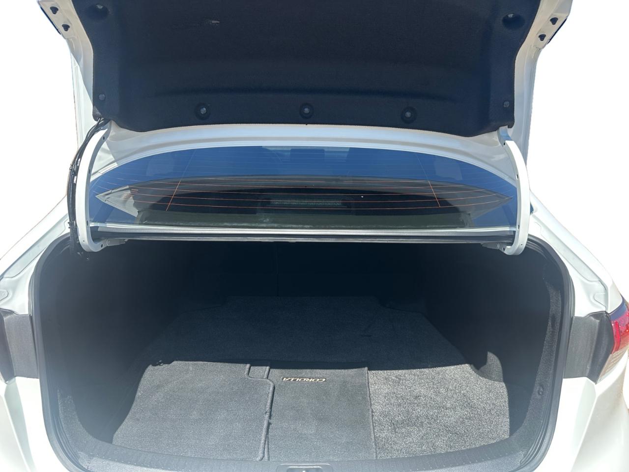 Toyota Corolla LE 2021