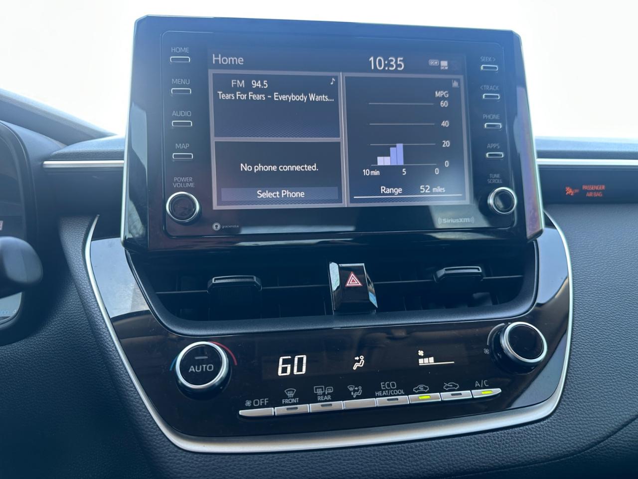 Toyota Corolla LE 2021