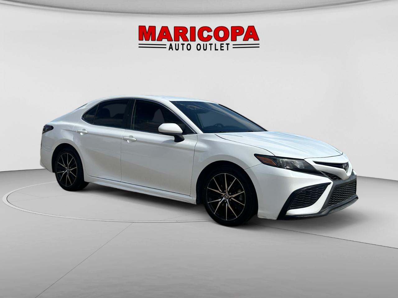 Toyota Camry SE 2021