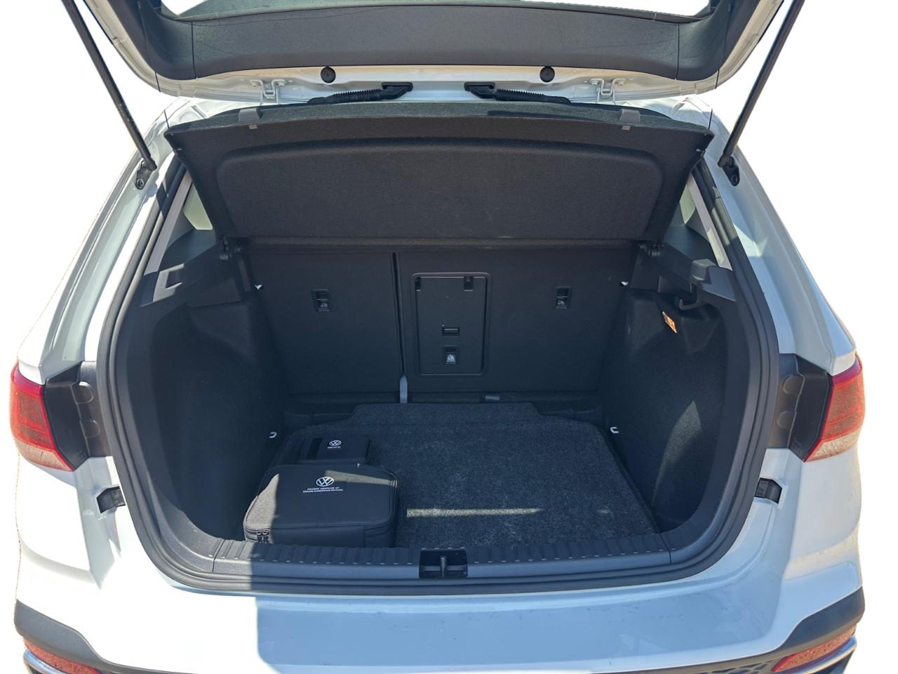 Volkswagen Taos Comfortline 2023