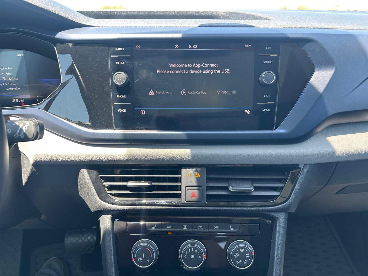 Volkswagen Taos Comfortline 2023
