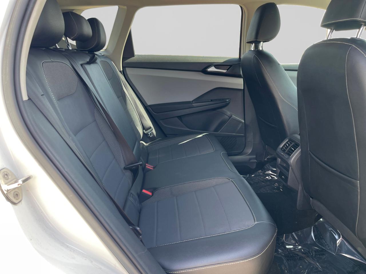 Volkswagen Taos SE 2023