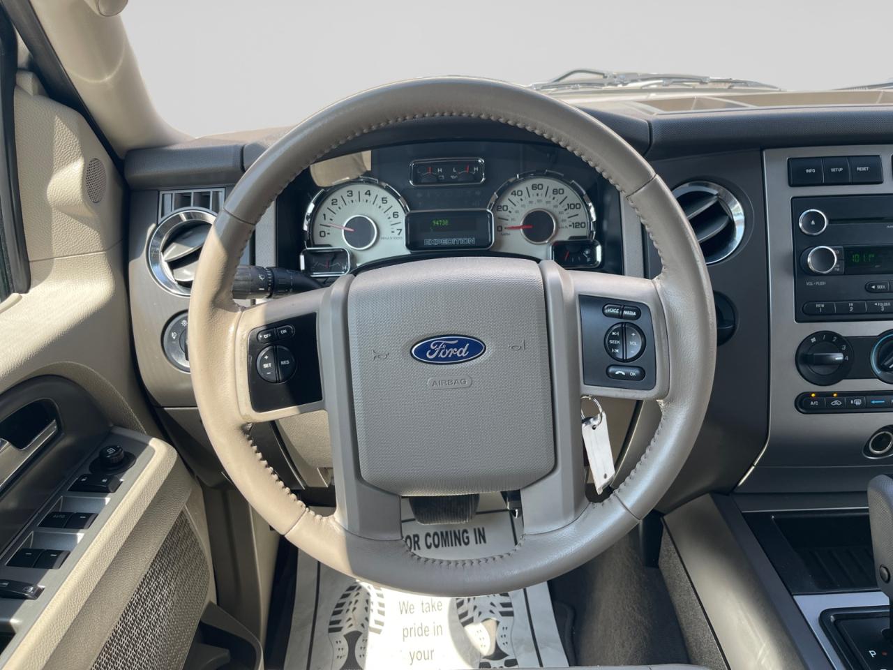 Ford Expedition XLT 2014