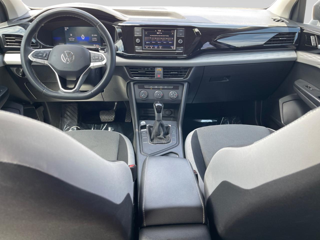 Volkswagen Taos S 2022