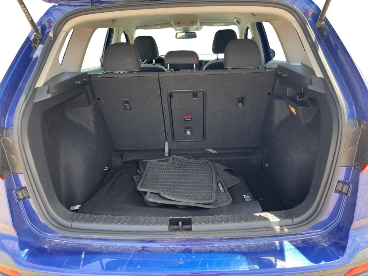 Volkswagen Taos S 2022