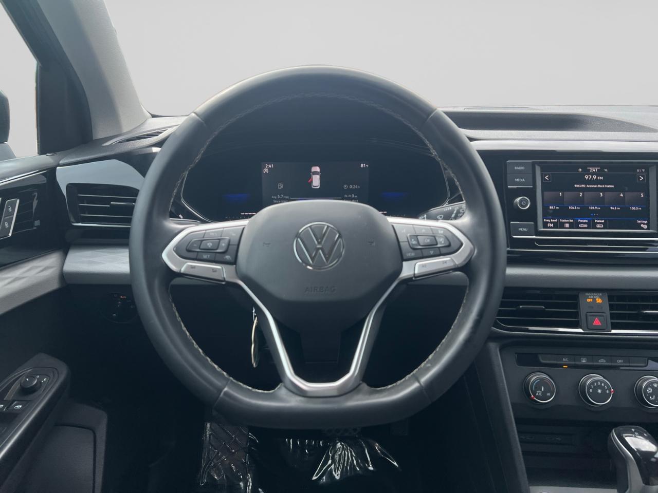 Volkswagen Taos S 2022
