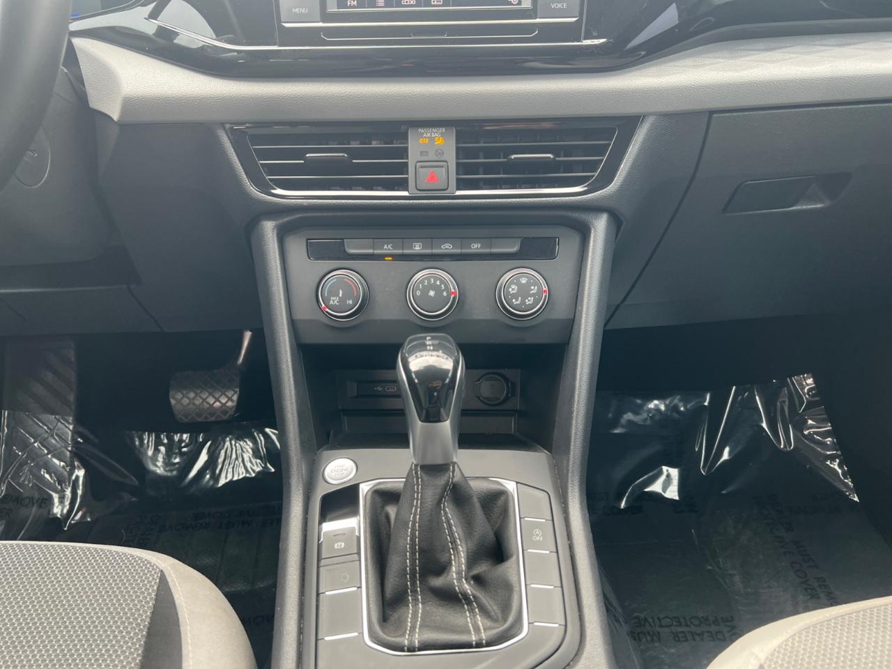 Volkswagen Taos S 2022