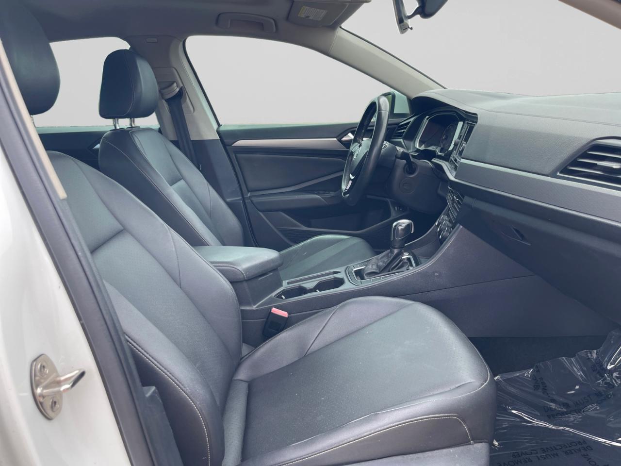 Volkswagen Jetta 1.4T S 8A 2020