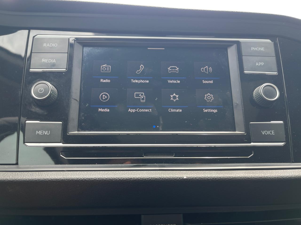 Volkswagen Jetta 1.4T S 8A 2020