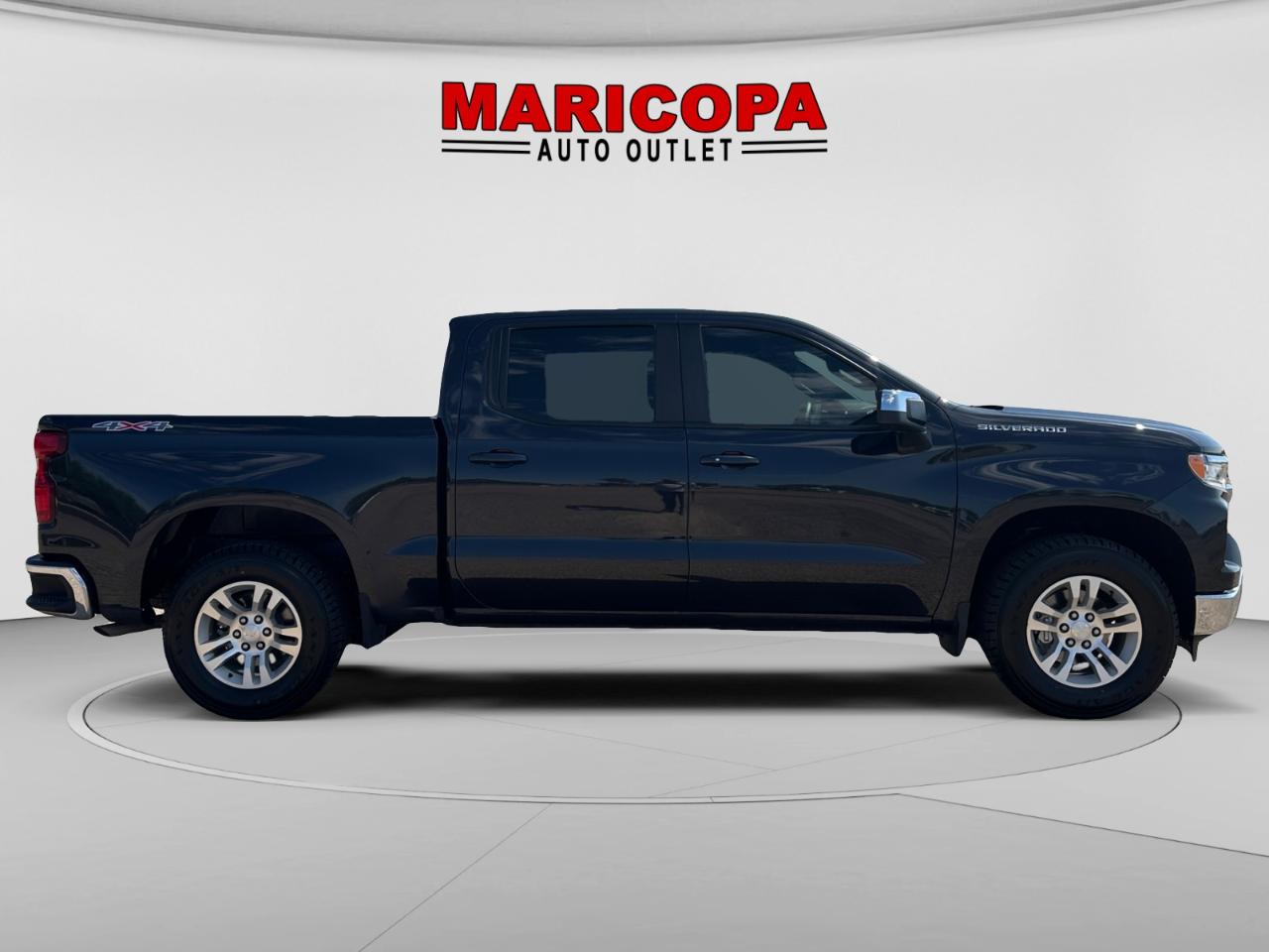 Chevrolet Silverado 1500 LT Crew Cab 4WD 2024