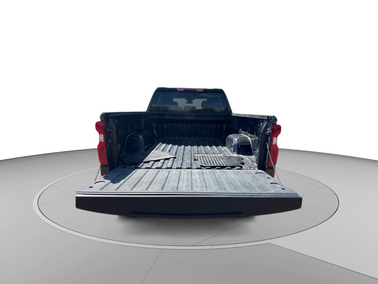 Chevrolet Silverado 1500 LT Crew Cab 4WD 2024