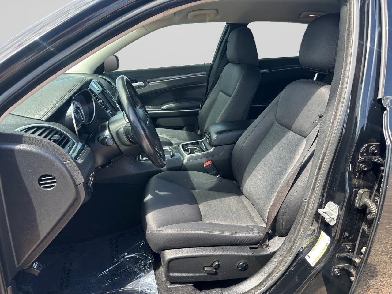 Chrysler 300 Touring 2021