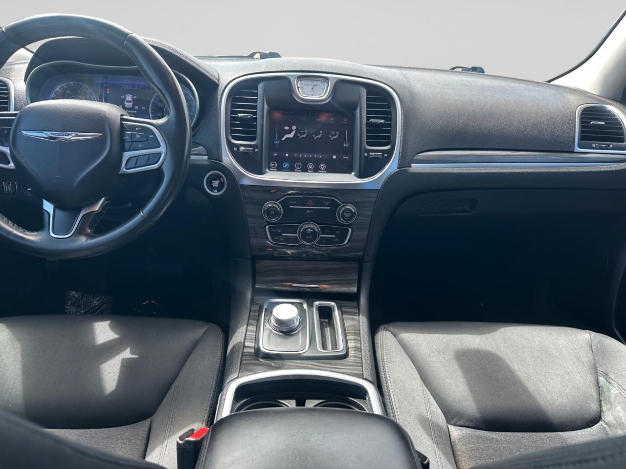 Chrysler 300 Touring 2021