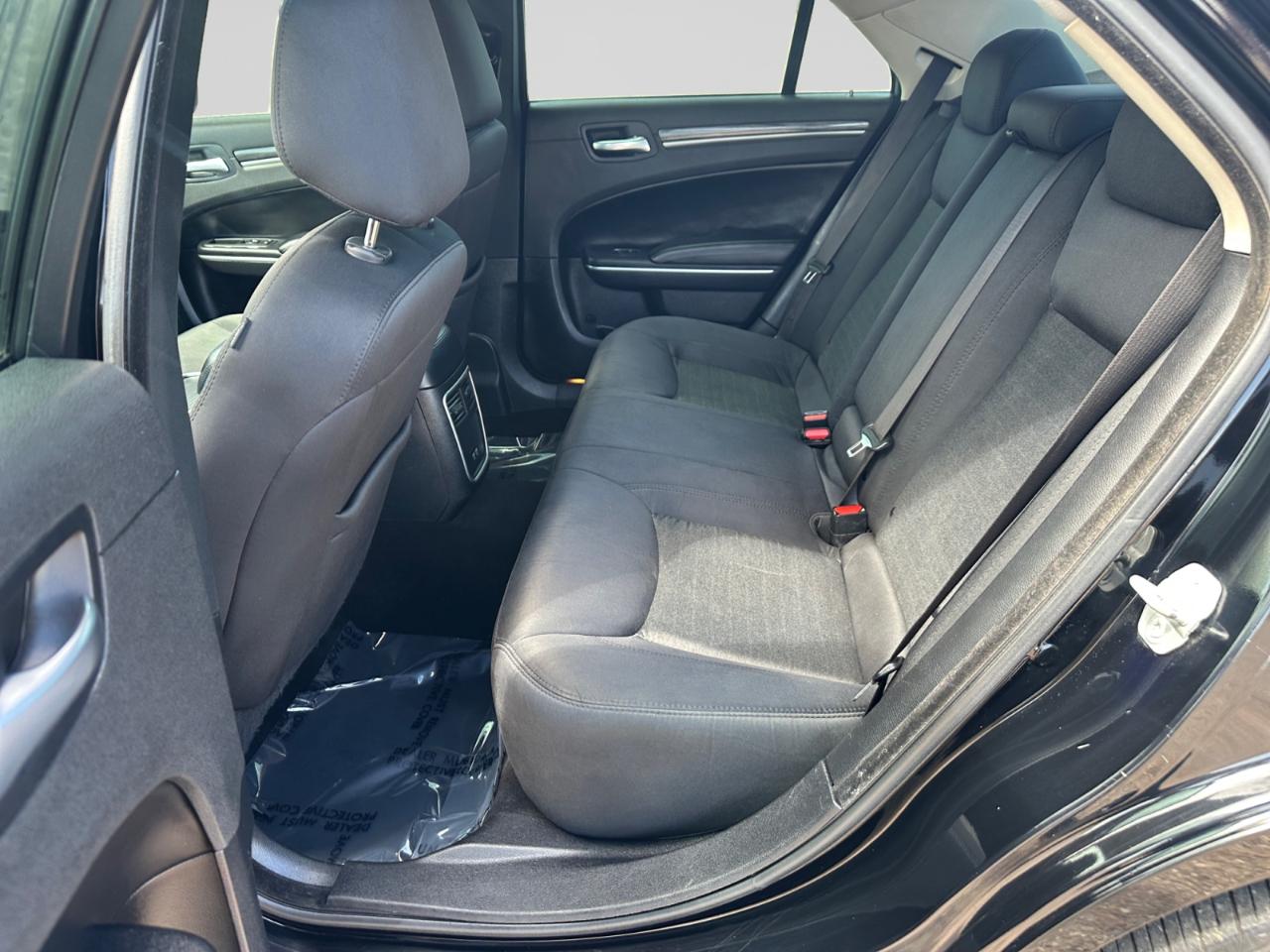 Chrysler 300 Touring 2021