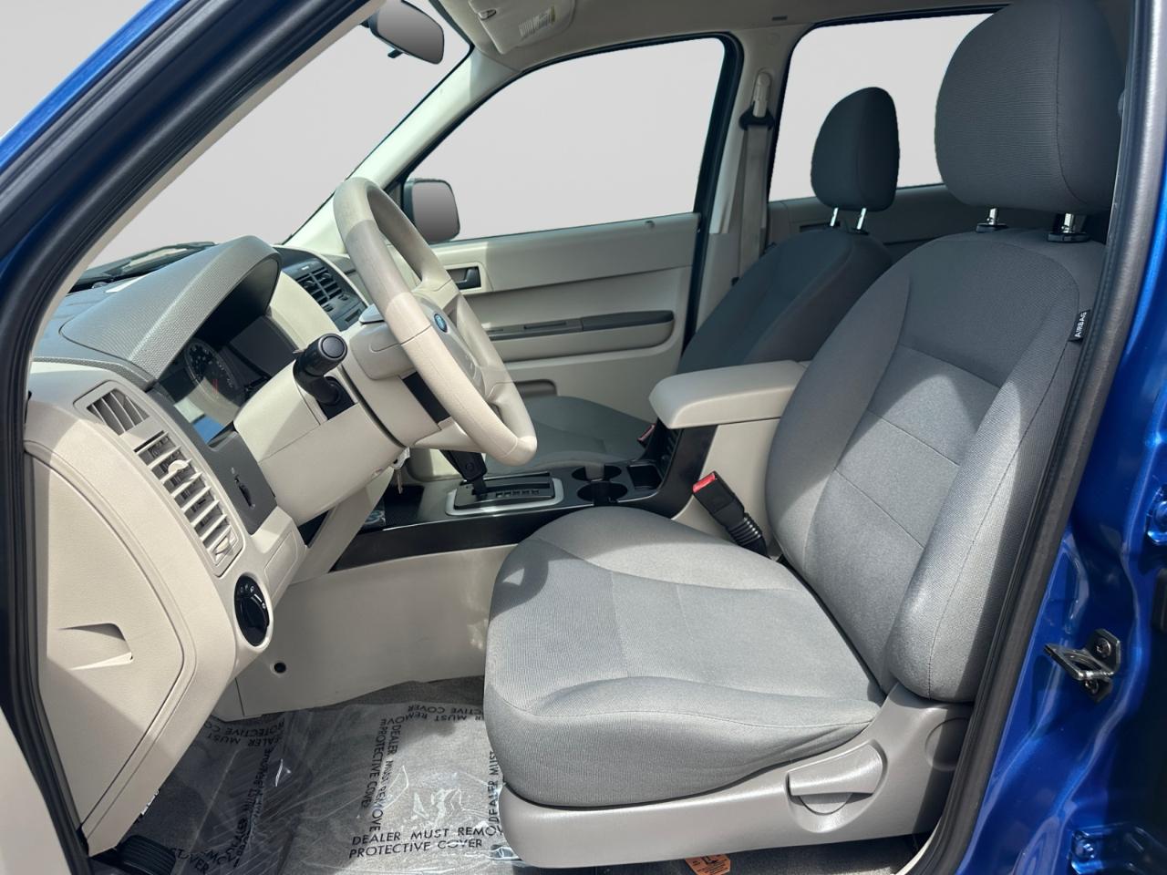 Ford Escape XLS 4D SUV FWD 2008