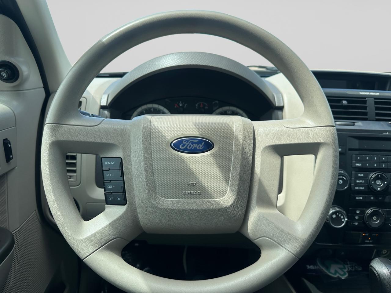 Ford Escape XLS 4D SUV FWD 2008