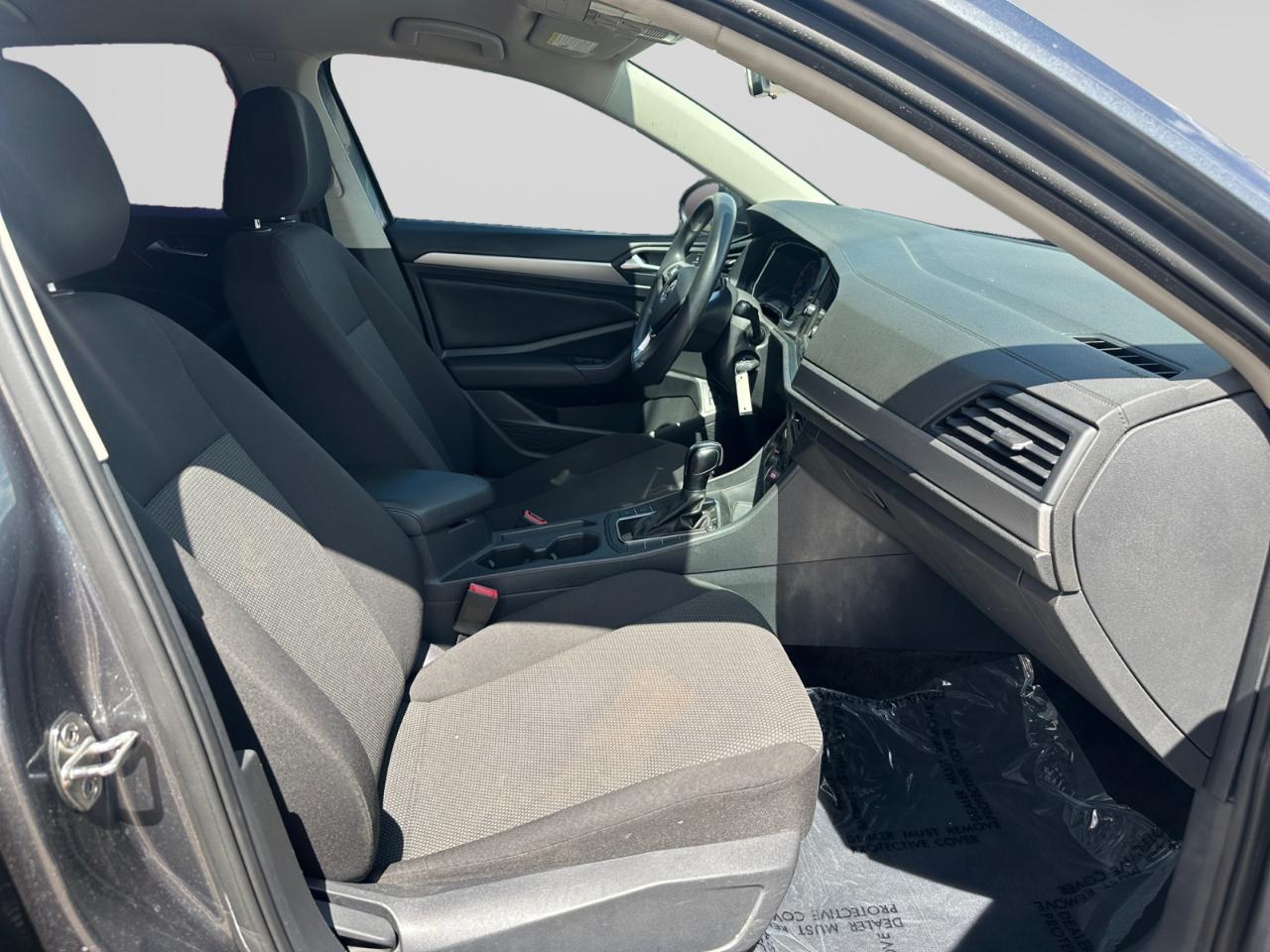 Volkswagen Jetta 1.4T S 8A 2021
