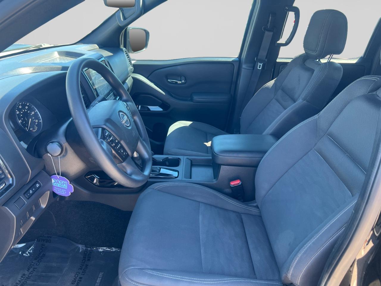 Nissan Frontier SV Crew Cab V6 2023