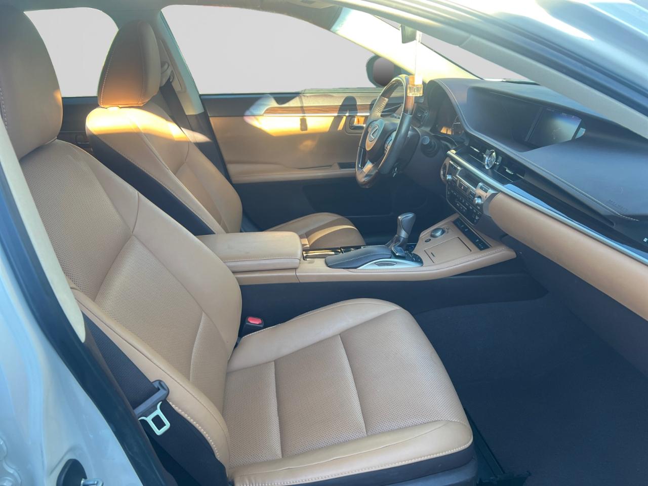 Lexus ES 350 Sedan 2017