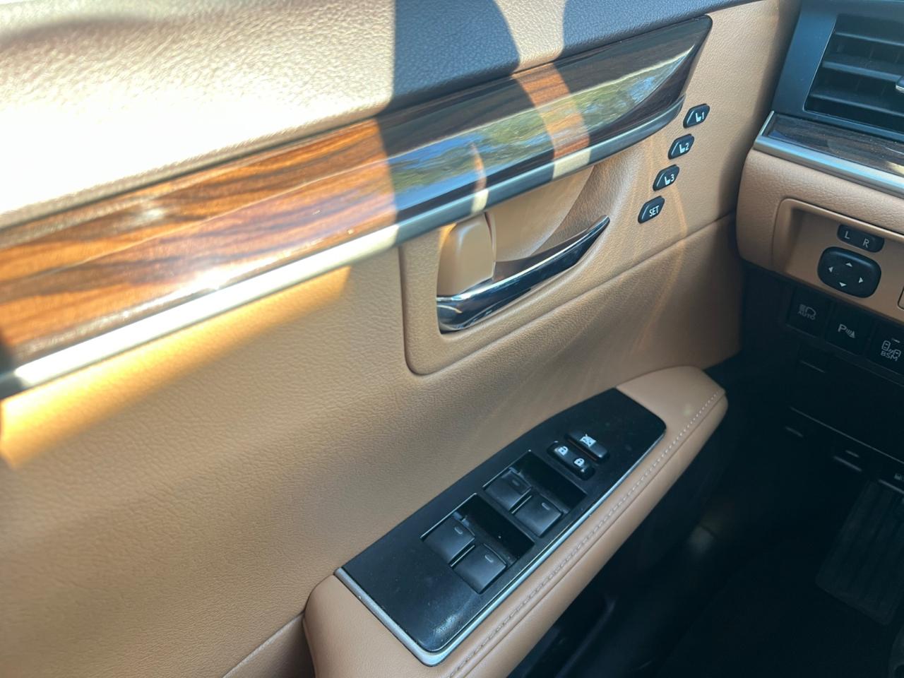 Lexus ES 350 Sedan 2017